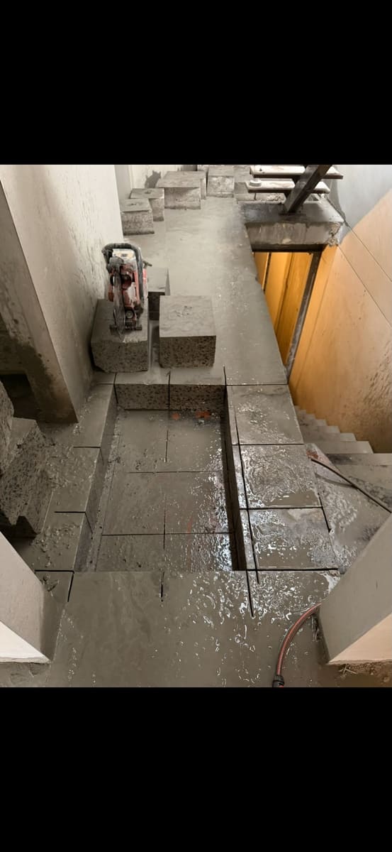 Floor sawing in a tight access area between walls